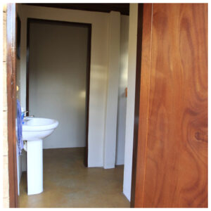Rotsinbos-Spacious-Private-Ablutions-Gallery-2